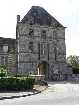 Ferme-château, Chenoise