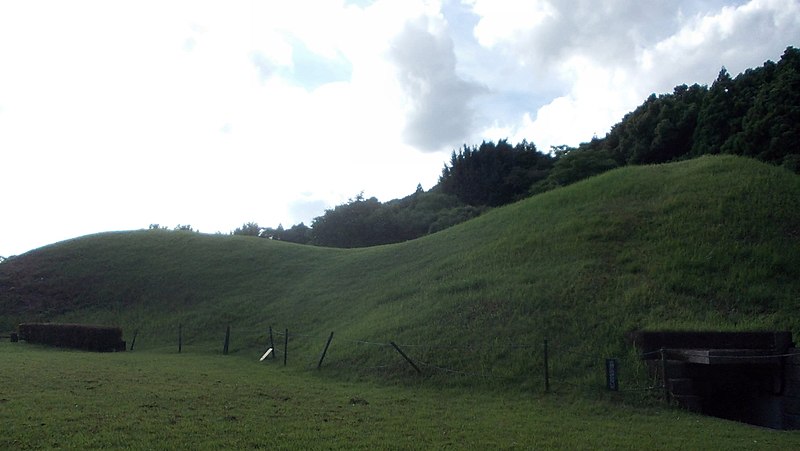 File:Chibusan Kofun.jpg