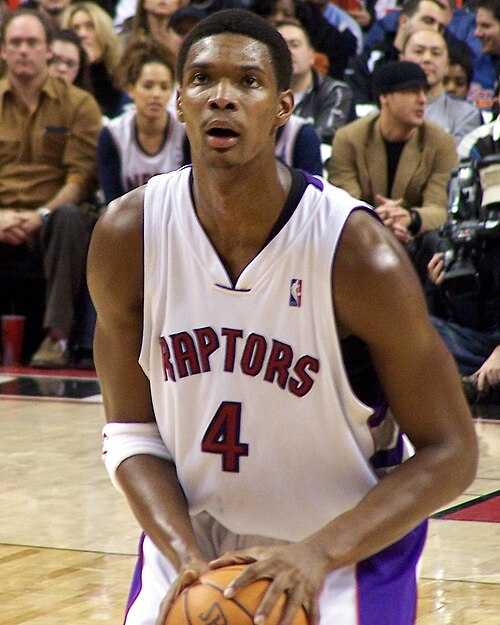 Bosh shooting a free throw during a game in the 2005–06 season