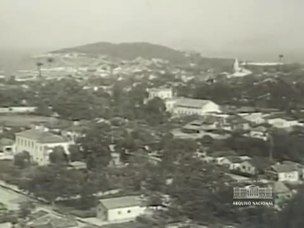 Ficheiro:Cinejornal Informativo n. 9-53 - Agência Nacional - Imagens da cidade de Macaé, Rio de Janeiro.webm