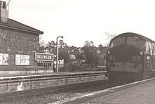 A train towards Avonmouth passes through Sea Mills circa 1963. The platform this train is using would be taken out of use in 1970.