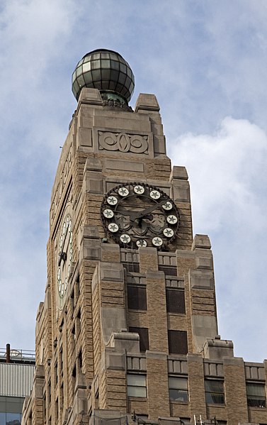 File:Clock on the Paramount Building (4672393664).jpg