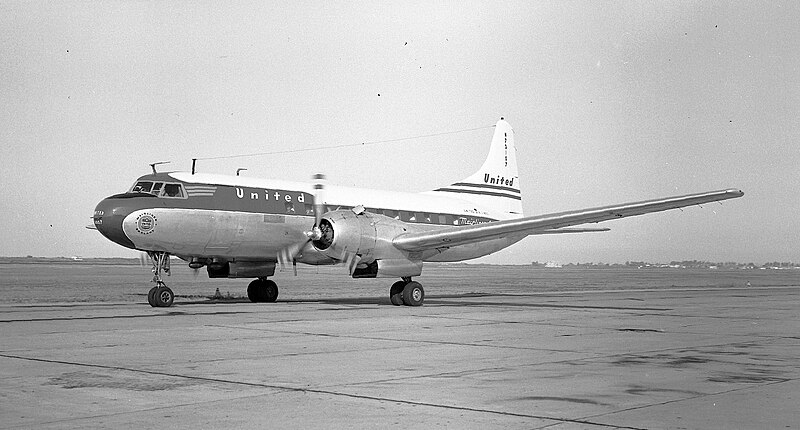 File:Convair CV-340 United AL Oakland (4421986368).jpg