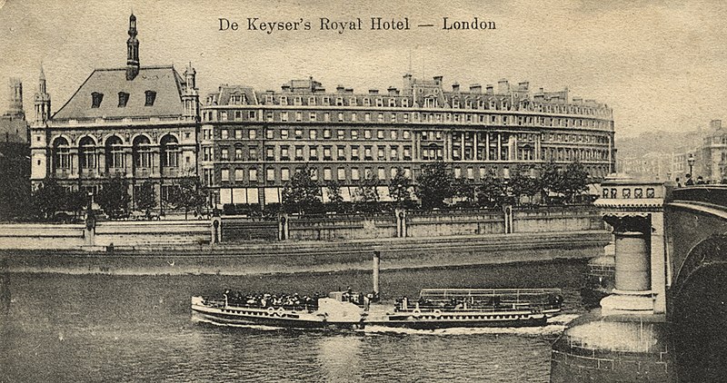 File:De Keyer's Royal Hotel London Photo Postcard.jpg