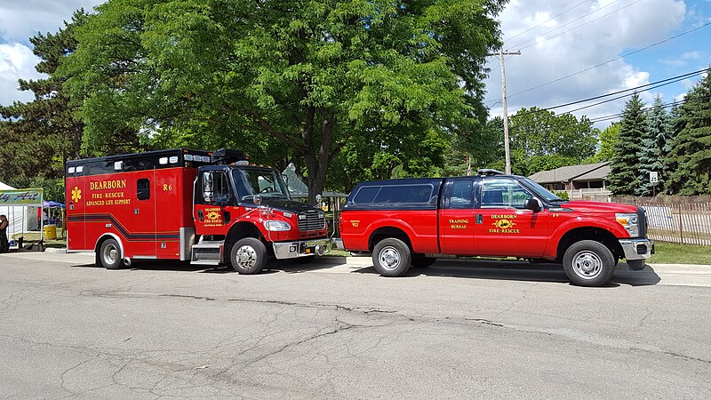 File:Dearborn, Michigan fire department ambulance.jpg