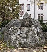 Schilling monument