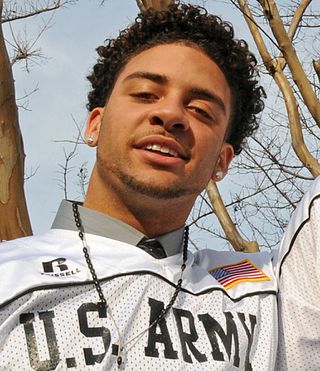 <span class="mw-page-title-main">Dillon Baxter</span> American football player (born 1991)