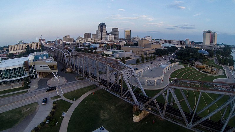 800px-Downtown_Shreveport_LA.jpg