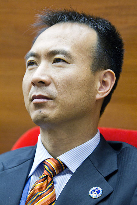 Dyor Fei Junlong.jpg