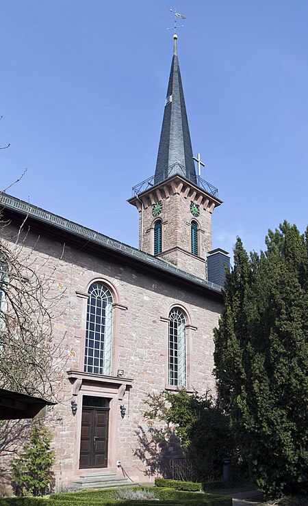 Erfelden evangelische Kirche 20110309