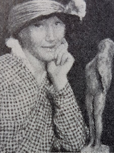 Ester Henning.jpg