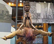Female gable image, Sawos people
, Oceanic art in the Bishop Museum. Female gable image, Sawos people, Papua New Guinea, Bishop Museum, 1989.400.358.JPG