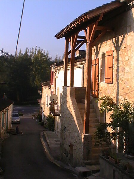 File:Ferme de village.jpg