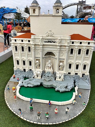 Fontana di Trevi Lego.jpg