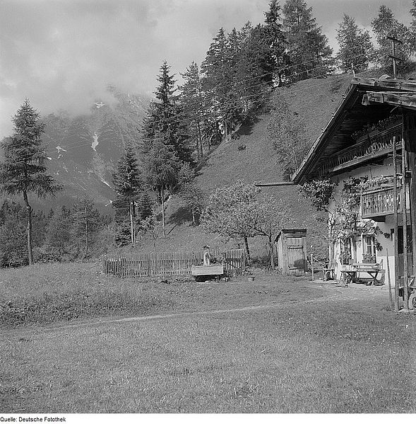 File:Fotothek df ps 0004126 Landschaften ^ Hügellandschaften - Gebirgslandschaften.jpg