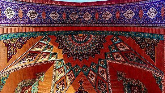 Interiors of Ganja Imamzadeh Complex Photograph: Cekli829 Licensing: CC-BY-SA-4.0