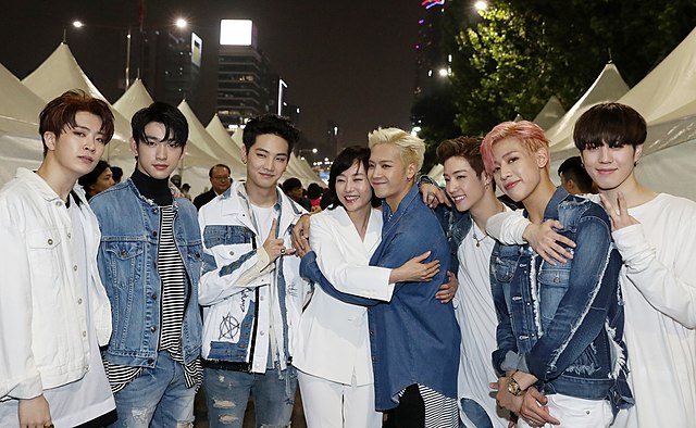 Got7 with Cho Yoonsun, the Minister of Culture, Sports and Tourism, at Korea Sale Festa in September 2016.
