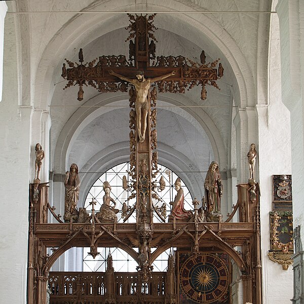 File:Germany Luebeck Cathetral thriumphcrucifix.jpg