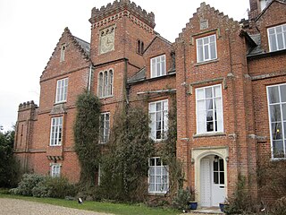 <span class="mw-page-title-main">Gissing Hall</span> Country house hotel in Norfolk, England