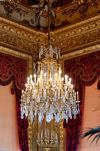 <span class="mw-page-title-main">Chandelier</span> Branched ornamental light fixture designed to be mounted on ceilings