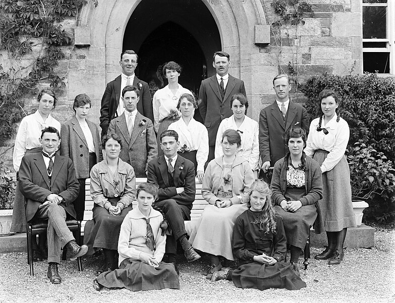 File:Groups of Seventeen outside Presentation Convent building Waterford, Ireland, 1920s (5823895316).jpg