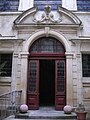 Hôtel d'Avèze, Montpellier - facade cour intérieur porte.JPG