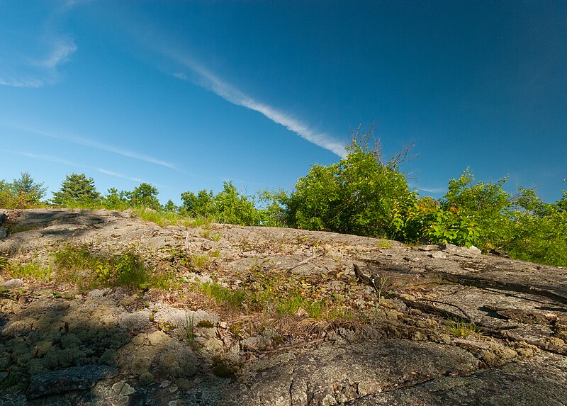 File:Hagar Mountain.jpg