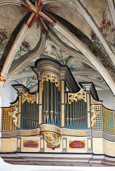 File:Hardenrath-Kapelle-Kölner-Kartause-Ludwig-König-Orgel-1770.jpg