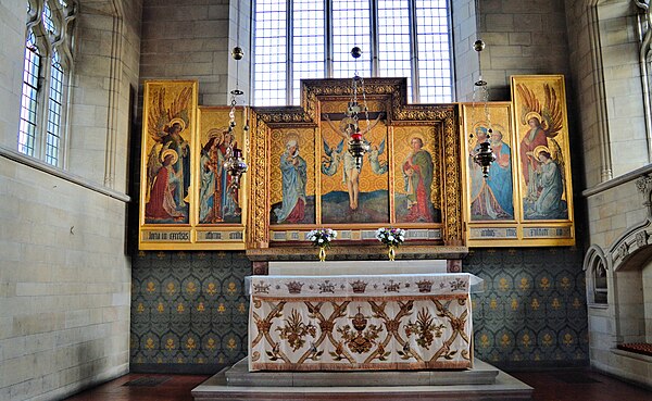 Reredos, Richard's Castle