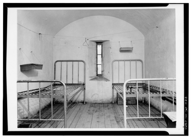 File:Historic American Buildings Survey, Ned Goode, Photographer September, 1960 FIRST FLOOR, MAIN CELL BLOCK, CELL -4 INTERIOR. - Chester County Prison, 235 West Market Street, West HABS PA,15-WCHES,5-12.tif