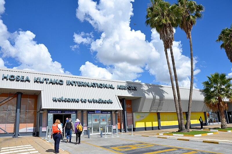 File:Hosea Kutako International Airport, Namibia.jpg