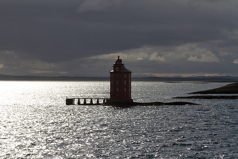 File:Hurtigruten 20150320 144925.jpg