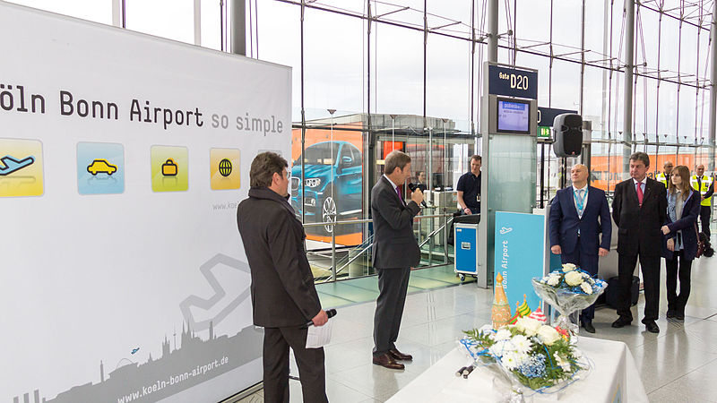 File:Inaugural flight Pobeda DP820 - Cologne Bonn - Moscow-Vnukovo 2016-7092.jpg