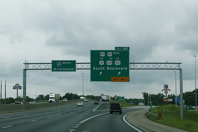 File:Int65nRoad-Exit168-US80eUS82eToUS31US231US331exit (26361739908).jpg