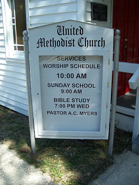 File:Interlachen FL UMC sign01.jpg