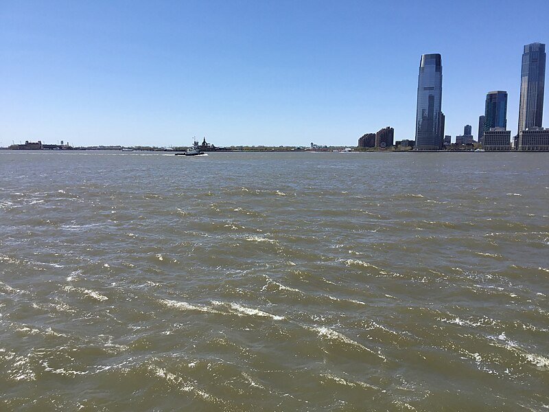 File:Jersey City Skyline April 2022 060.jpg