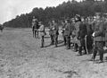 Polski: Odbierający paradę wojskową w 1921 r. English: On a military parade in 1921.