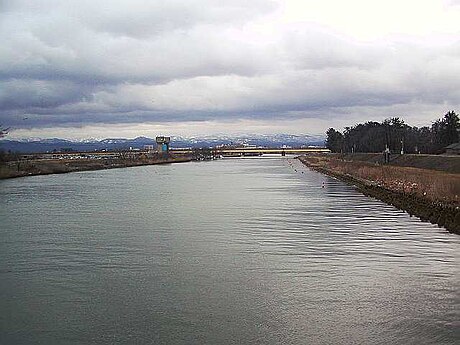 Kakehashi River