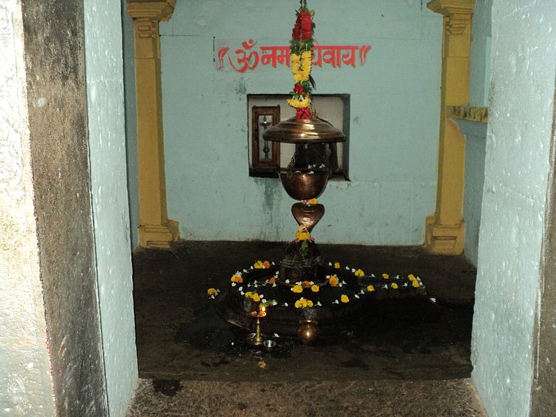 File:Karneshwar Temple1.JPG