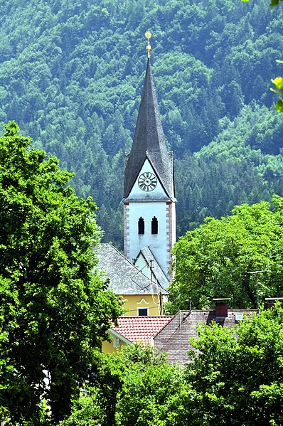 File:Keutschach Pfarrkirche Sankt Georg von Schelesnitz aus gesehen 17062010 42.jpg