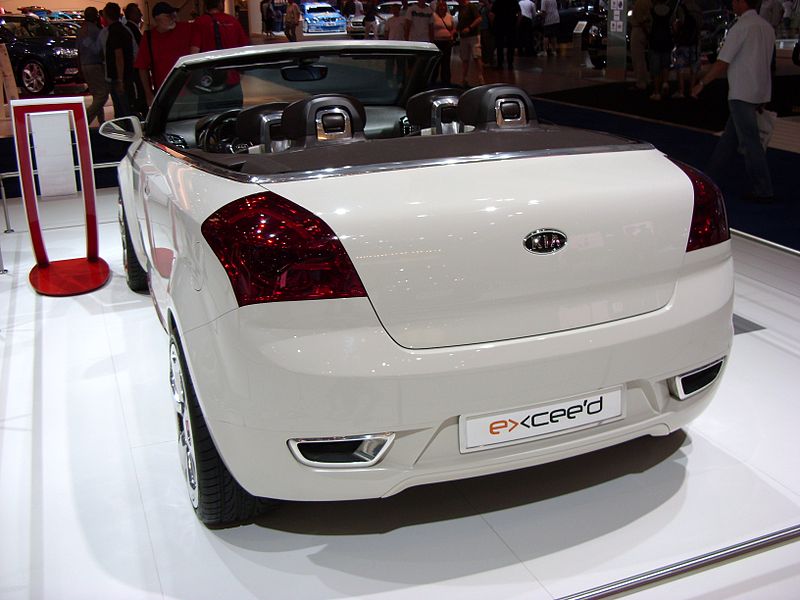 File:Kia Excee'd - Flickr - Alan D.jpg