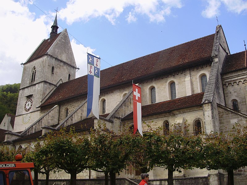 File:Kirche aussen.JPG