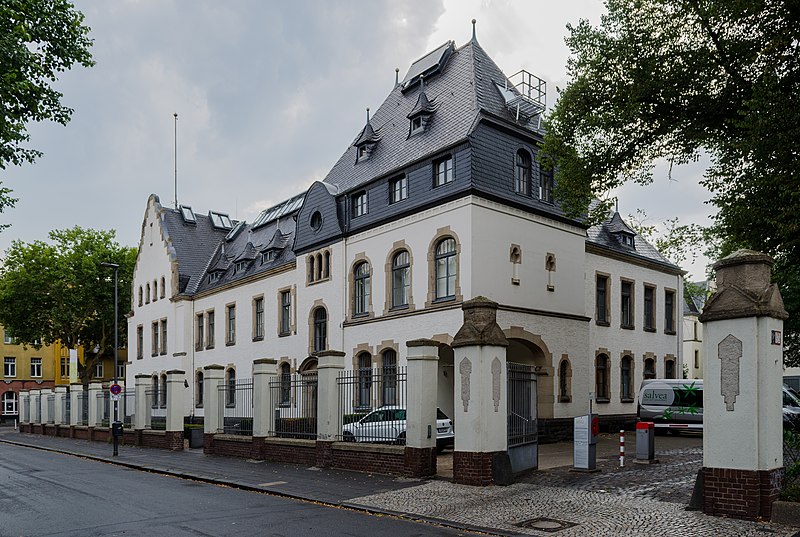 File:Krefeld, Husarenkaserne, 2018-07 CN-01.jpg