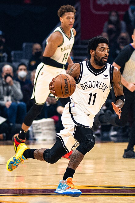Irving with the Nets in 2022
