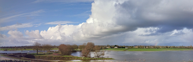 Hameau de La Fière et des marais du Merderet inondé.