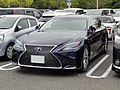 Lexus LS500h "EXECUTIVE" (DAA-GVF50-AEVQH) etuosa.jpg