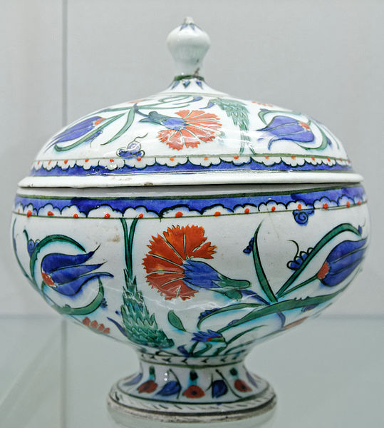 File:Lidded bowl BM 1878.12-30.479.jpg