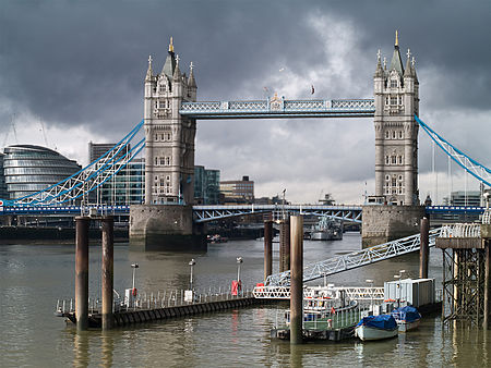 Tập_tin:London_2010_Tower_Bridge.jpg