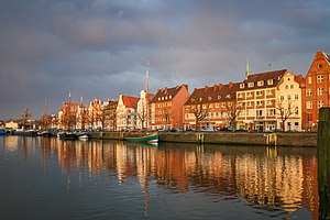 Lübeck: Geografi, Historie, Klima