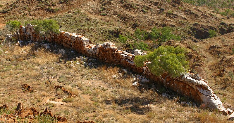 File:MK-07414 China Wall (Halls Creek).jpg